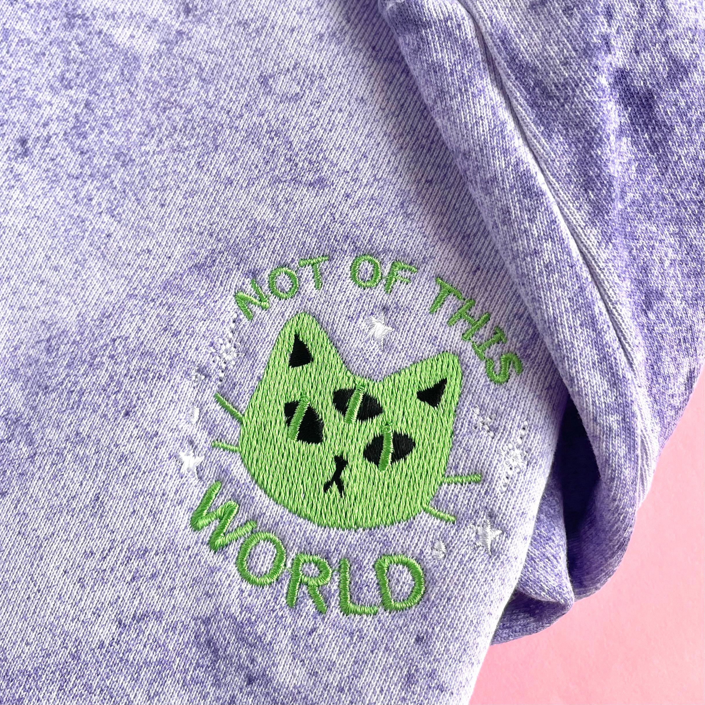 NOT OF THIS WORLD ALIEN CAT EMBROIDERED SWEATSHIRT, ADULT UNISEX