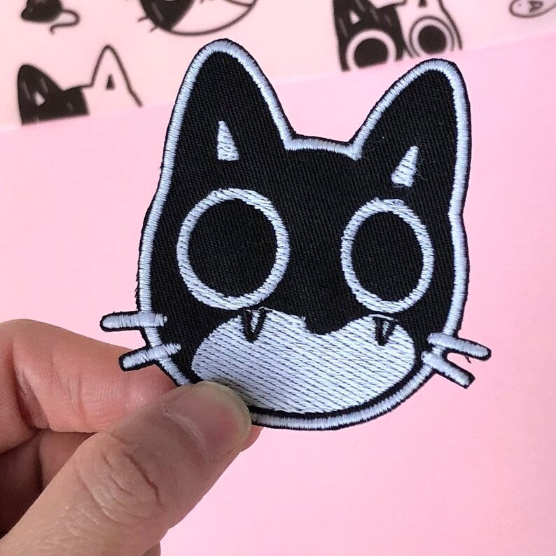 Glow In The Dark Surprised Cat Embroidered Iron On Patch