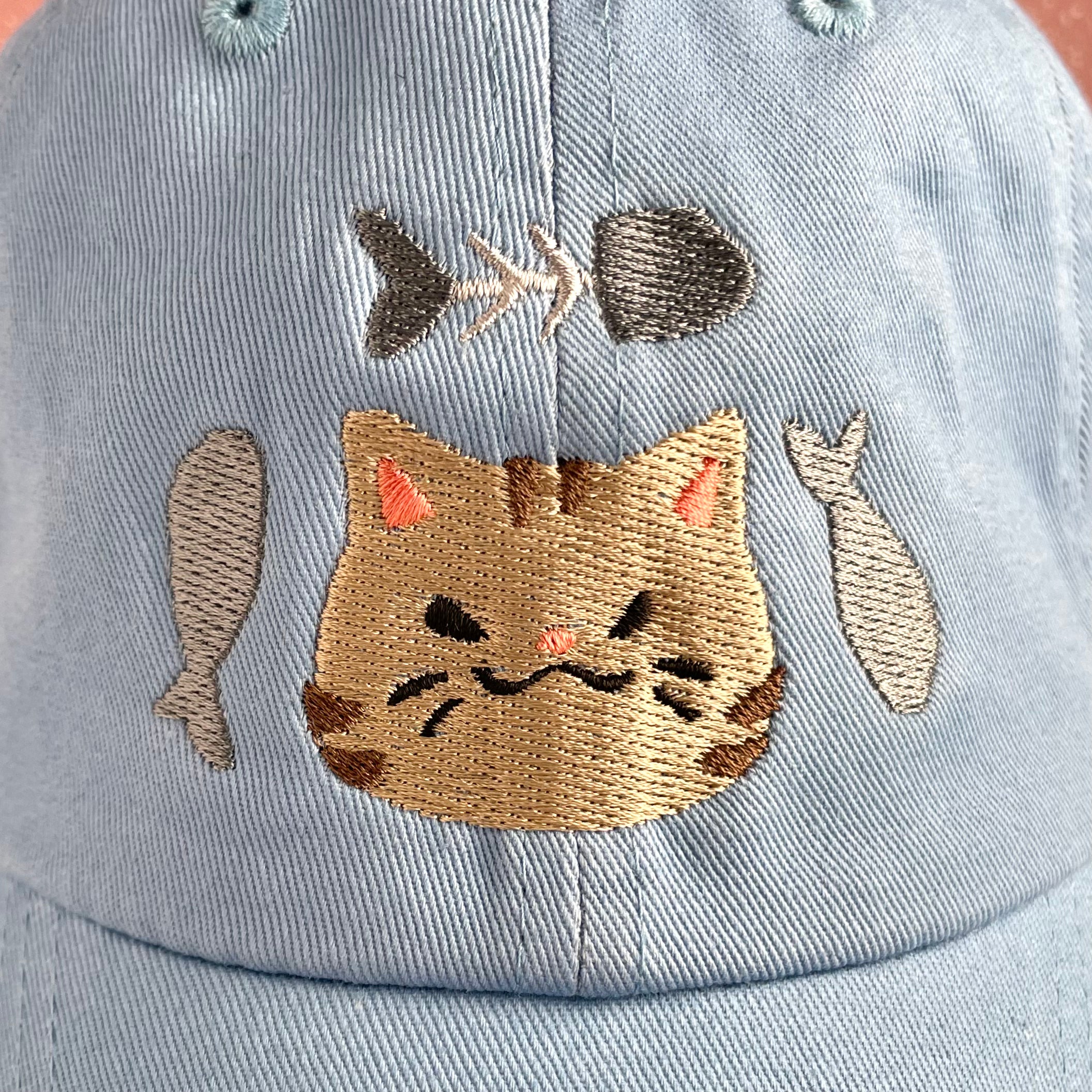 TABBY CAT WITH FISHES DAD HAT