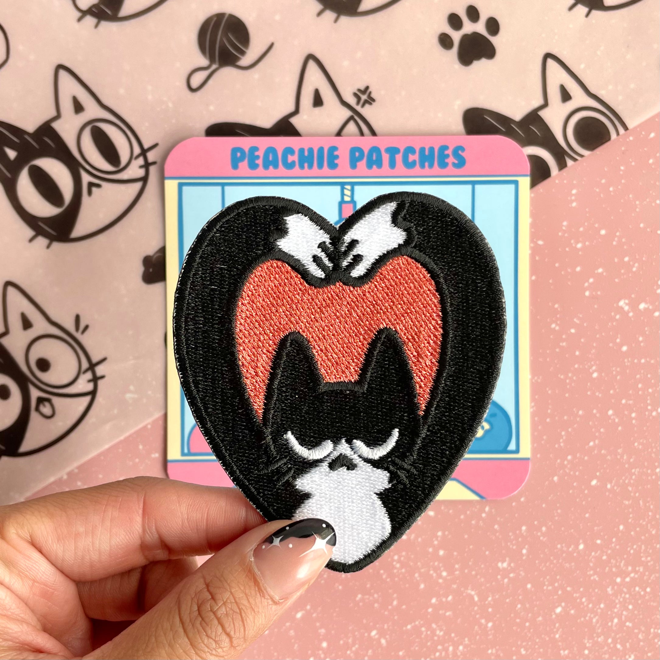 HEART SYMBOL CAT EMBROIDERED IRON ON PATCH
